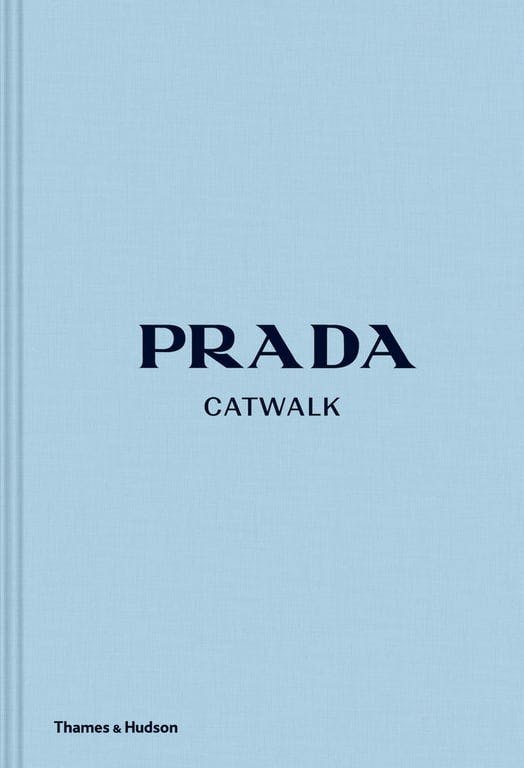 $Bilde av Prada Catwalk (Fra den spennende kolleksjonen av dekorative coffee table books fra New Mags)