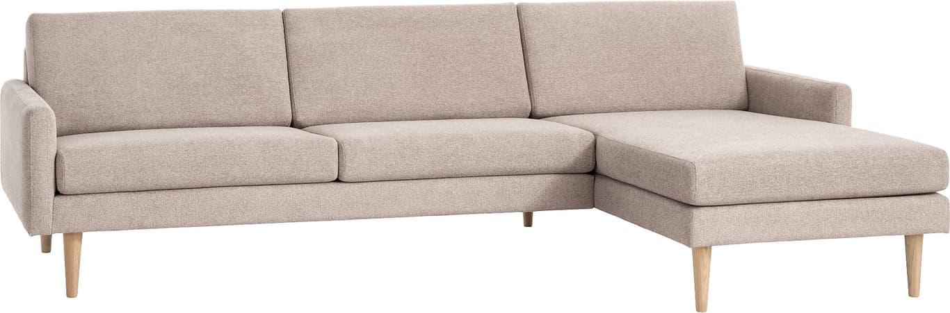 $Bilde av Hjellegjerde Høy hjørnesofa (3 seter duo + stor sjeselong, armlen 23, fast/fast puter, stoff Perolly dark beige)